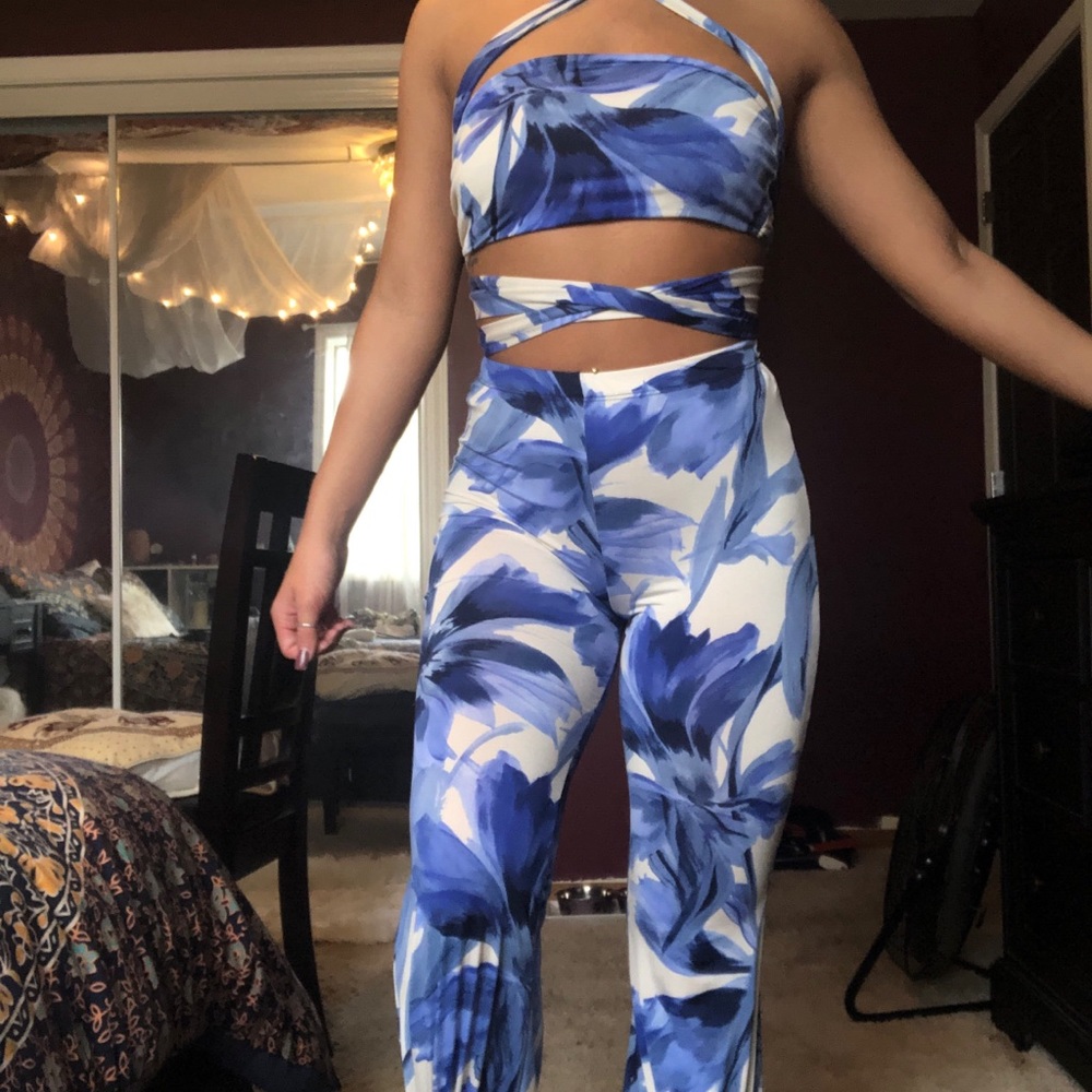 akira two piece outfit